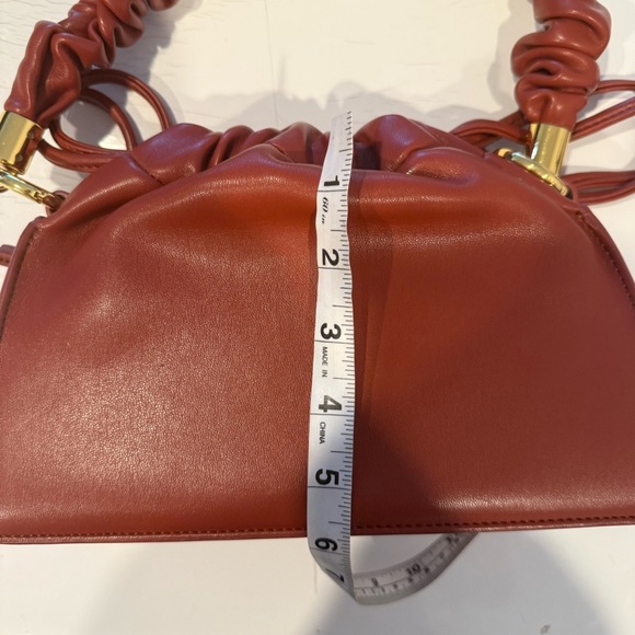 Sinbono vegan leather shoulder bag - Picture 8 of 16